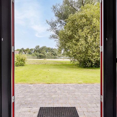 Vakantiehuis Aan Het Water -Incl Laadpaal- Ewijk Екстериор снимка